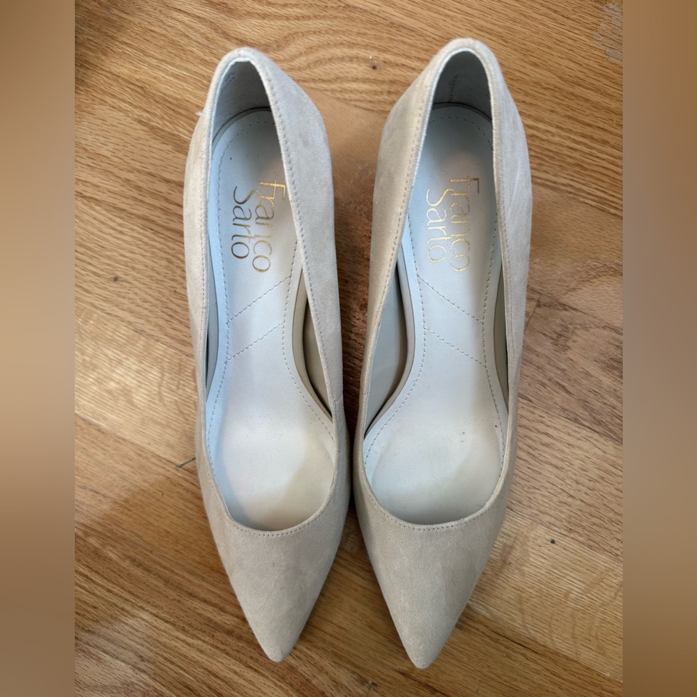 Franco Sarto Cream Suede Pumps | Women's Heels‎ | Size 8.5M | Workwear Chic